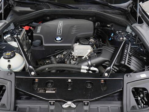 Used 2014 BMW 528i xDrive Sedan AWD/4WD image 30