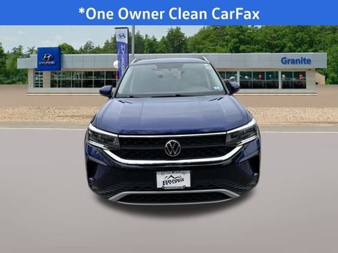 Used 2022 Volkswagen Taos SE image 3