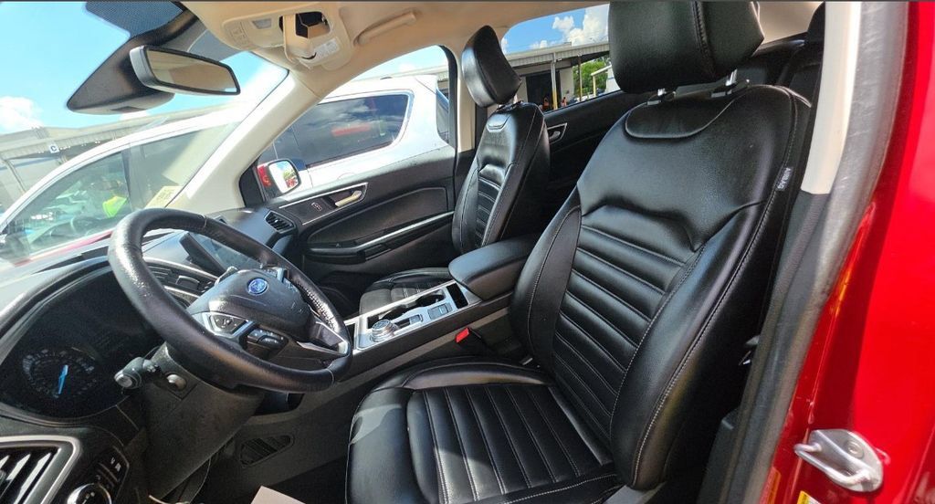 Used 2023 Ford Edge SEL w/ Convenience Package AWD/4WD image 5