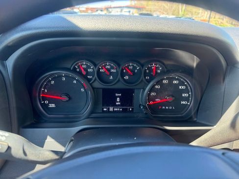 Used 2024 Chevrolet Silverado 2500 W/T image 21