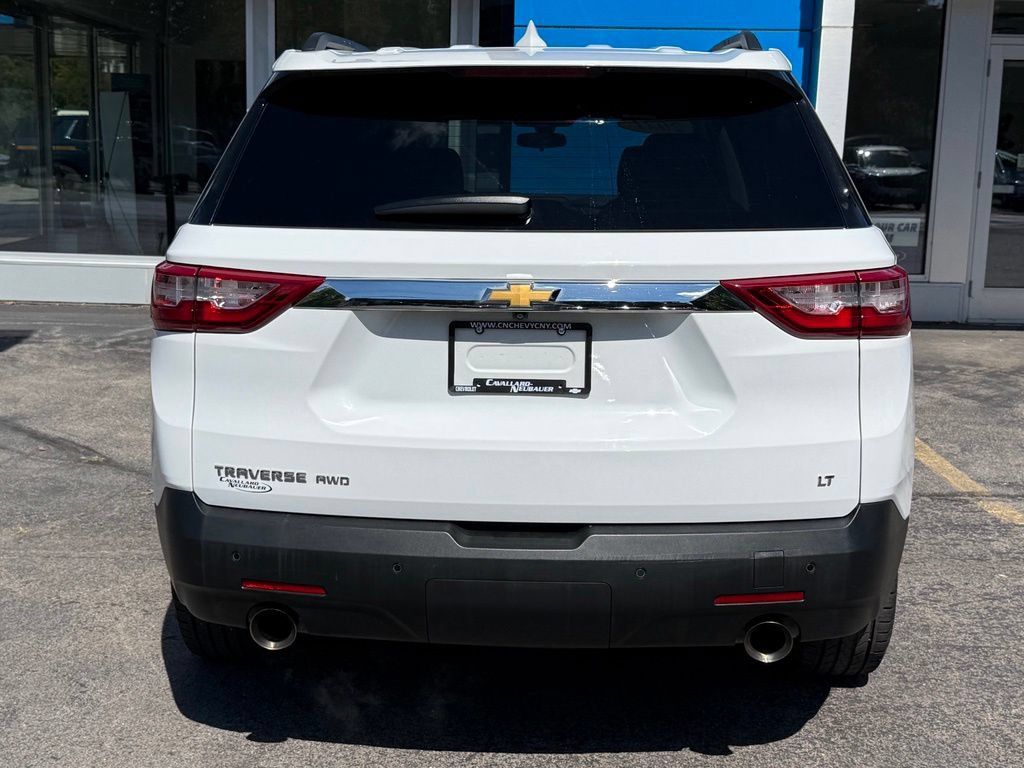 Used 2021 Chevrolet Traverse LT AWD/4WD image 6