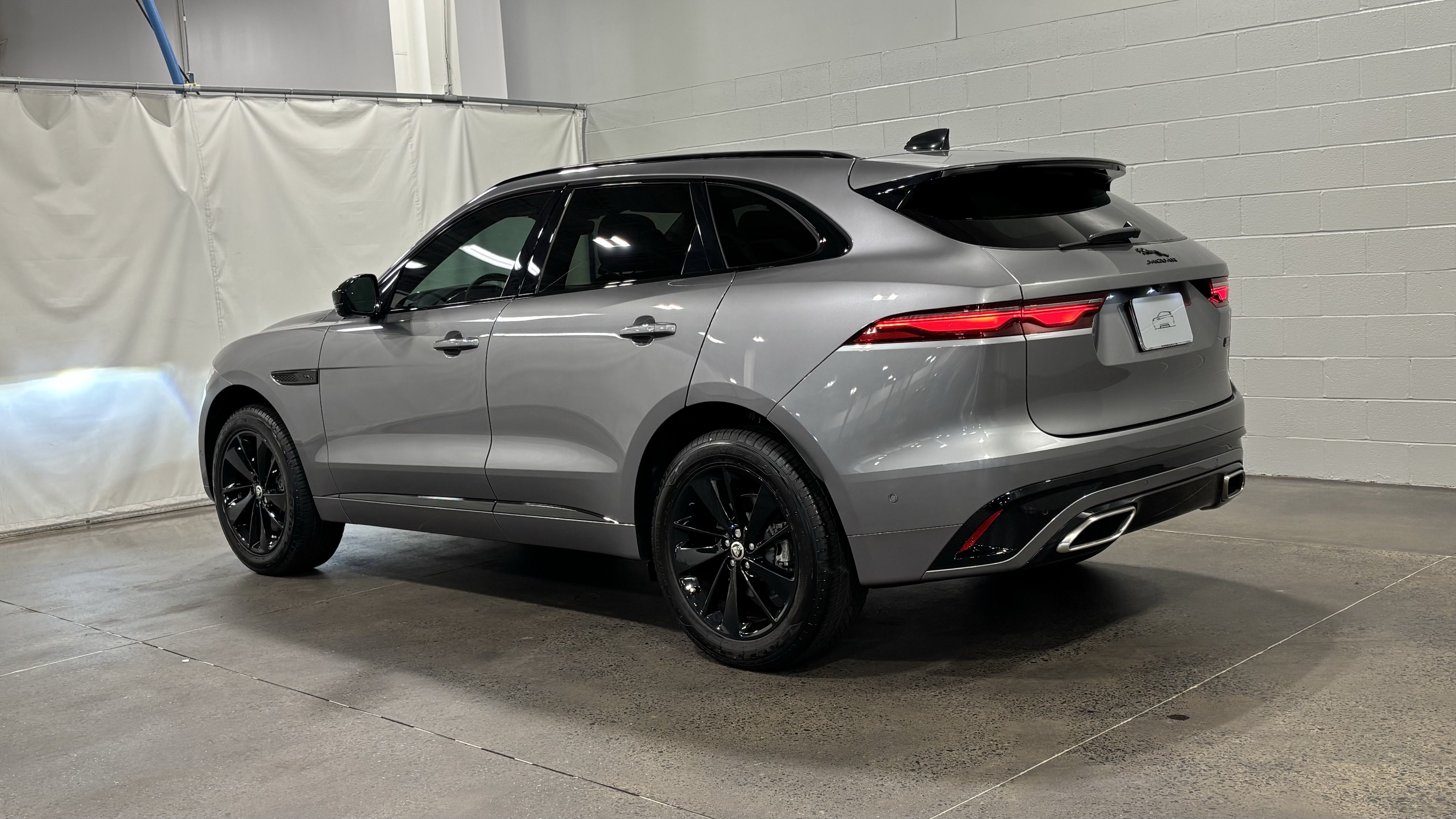 New 2026 Jaguar F-PACE R-Dynamic S AWD/4WD image 12