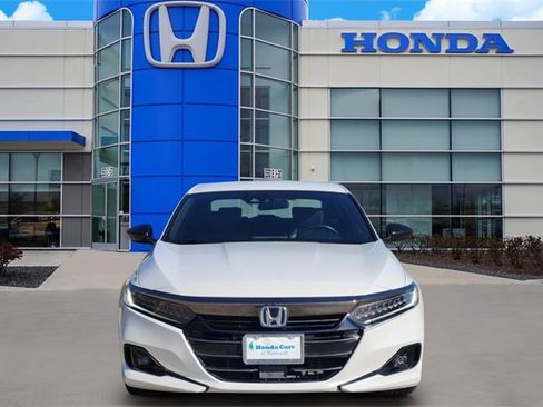 Used 2022 Honda Accord Sport image 6