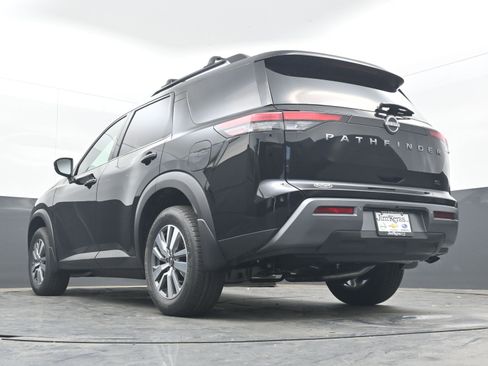 New 2026 Nissan Pathfinder SL FWD image 28