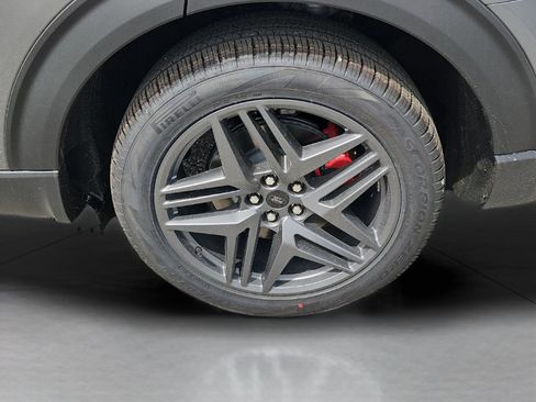 New 2026 Ford Explorer ST image 17