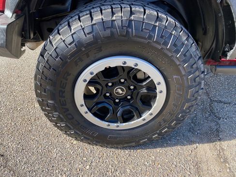 Used 2021 Ford Bronco Badlands image 31