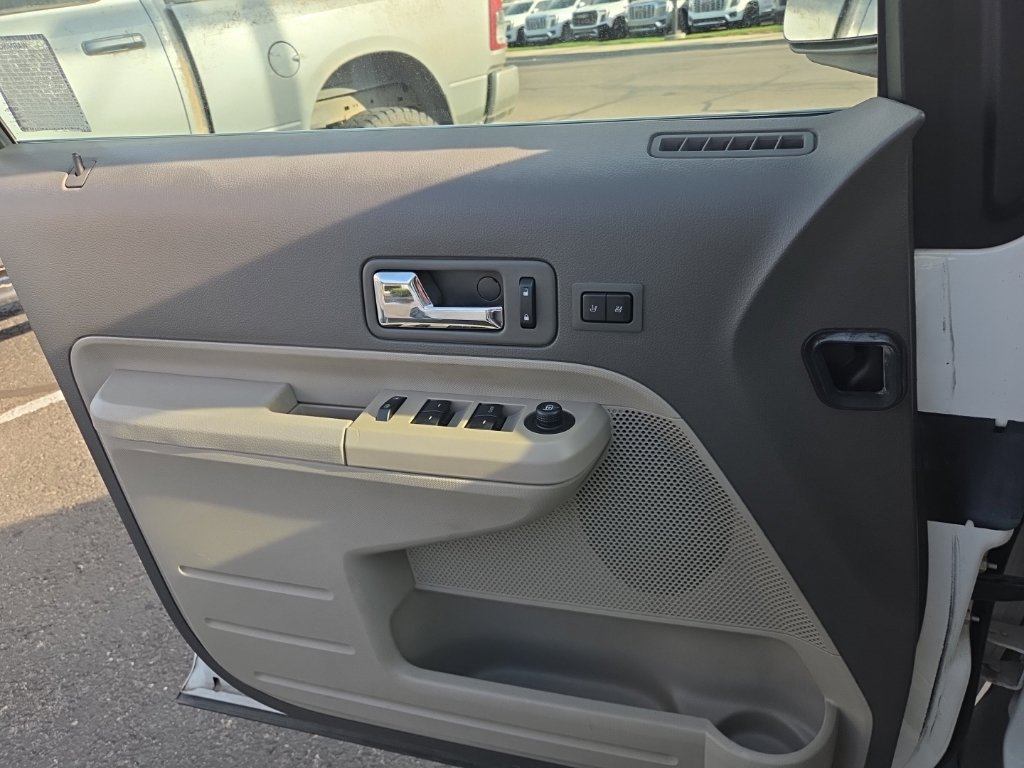 Used 2009 Ford Edge Limited FWD image 12