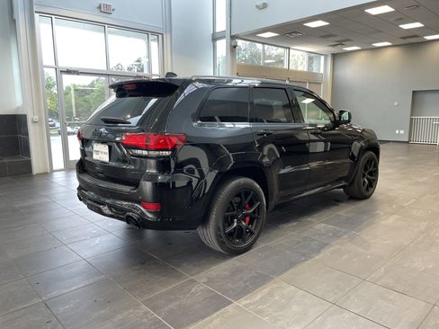 Used 2019 Jeep Grand Cherokee SRT AWD/4WD image 12