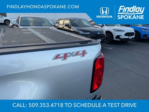 Used 2016 Chevrolet Colorado LT w/ LT Convenience Package image 5