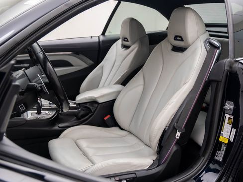 Used 2018 BMW M4 Convertible w/ Competition Package image 11
