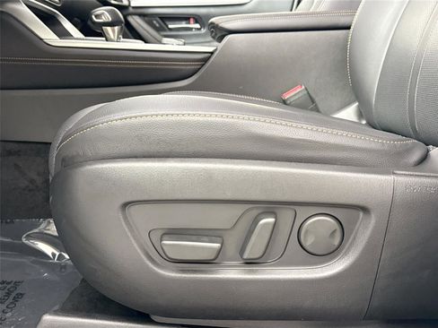 Used 2025 MAZDA CX-90 3.3 Turbo w/ Preferred Package image 29