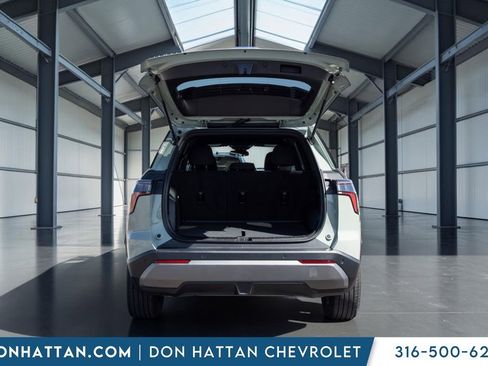 New 2026 Chevrolet Equinox LT w/ Midnight Edition FWD image 24