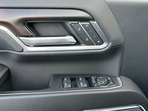 Used 2024 GMC Sierra 2500 Denali w/ Denali Reserve Package image 10