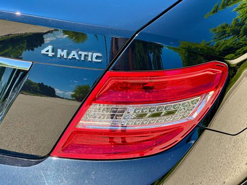 Used 2008 Mercedes-Benz C 300 4MATIC Sedan image 9