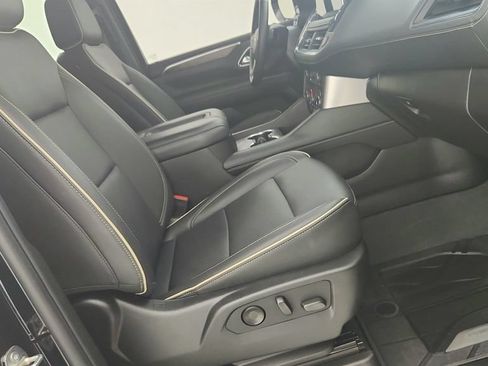 Used 2024 Chevrolet Tahoe Premier w/ Premium Package RWD image 44