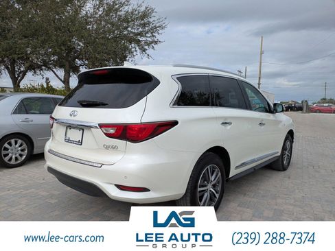 Used 2017 INFINITI QX60 AWD w/ Premium Plus Package image 3