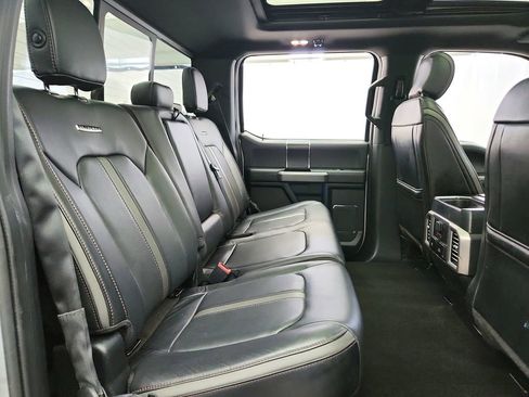 Used 2019 Ford F150 Platinum w/ Equipment Group 701A Luxury AWD/4WD image 32