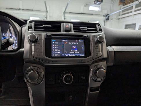 Used 2018 Toyota 4Runner SR5 image 33