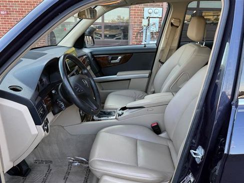 Used 2011 Mercedes-Benz GLK 350 4MATIC image 22