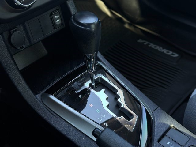 Used 2014 Toyota Corolla L FWD image 19