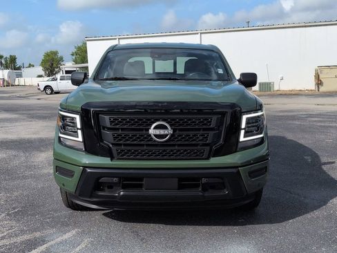 Used 2024 Nissan Titan SV w/ SV Bronze Edition Package RWD image 9