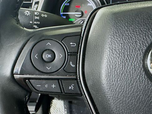 Used 2022 Toyota Camry SE image 16