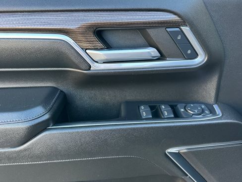 Used 2024 Chevrolet Silverado 2500 LT image 11