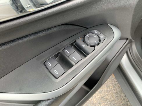Certified 2025 Chevrolet Trax LS w/ LS Convenience Package FWD image 20
