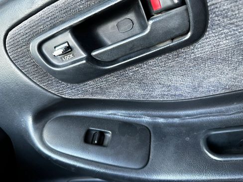 Used 1995 Acura Integra LS FWD image 28