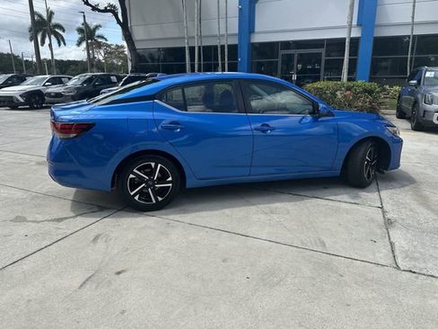 Used 2024 Nissan Sentra SV FWD image 27
