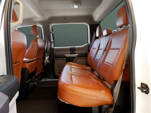 Used 2019 Ford F250 XLT image 30