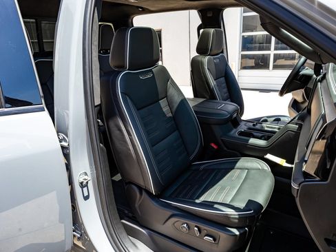 Used 2025 GMC Sierra 2500 AT4X AWD/4WD image 27