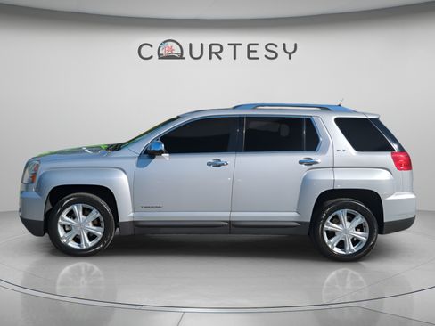 Used 2016 GMC Terrain SLT w/ Driver Alert Package I FWD image 4