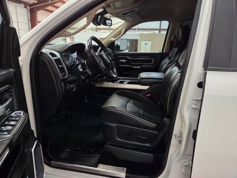 Used 2019 RAM 3500 Laramie image 69