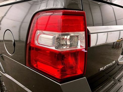 Used 2017 Ford Expedition Platinum AWD/4WD image 29