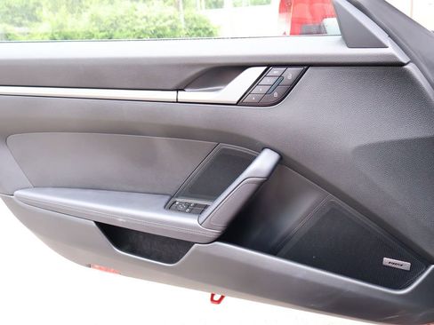 Certified 2025 Porsche 911 Carrera RWD image 29