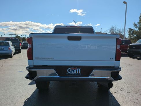 Used 2023 Chevrolet Silverado 2500 LT image 4