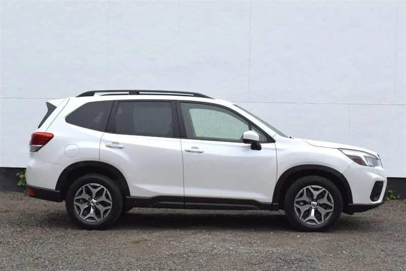 Used 2020 Subaru Forester Premium AWD/4WD image 6