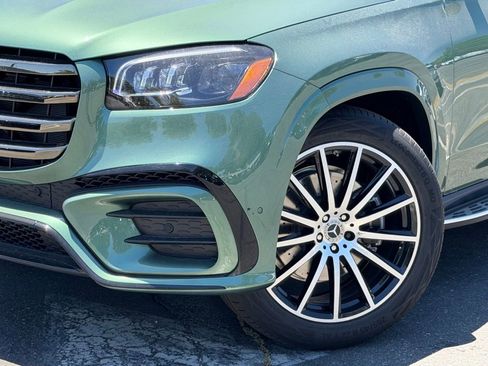 New 2026 Mercedes-Benz GLS 580 4MATIC image 4