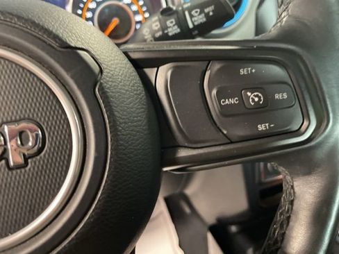 Used 2022 Jeep Wrangler Unlimited Sport AWD/4WD image 19