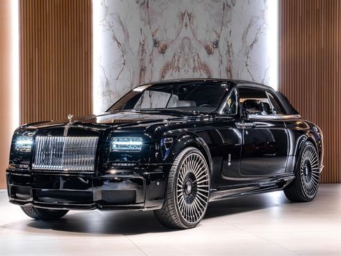 Used 2015 Rolls-Royce Phantom Drophead Coupe image 3