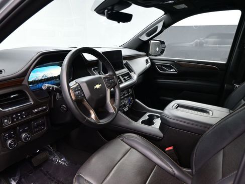 Used 2024 Chevrolet Tahoe High Country AWD/4WD image 8