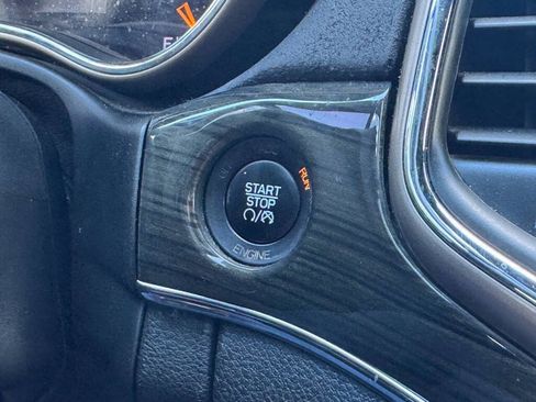 Used 2014 Jeep Grand Cherokee Overland image 18