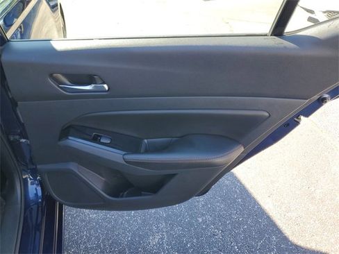Used 2023 Nissan Altima 2.5 SR image 30