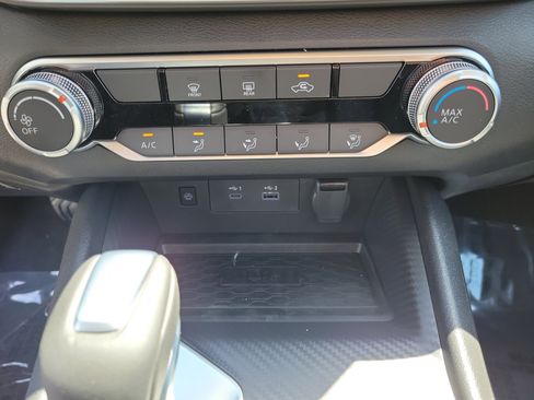 New 2026 Nissan Altima 2.5 SR FWD image 31