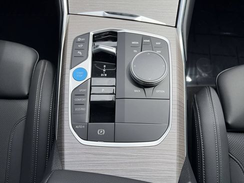 Used 2026 BMW i4 xDrive40i w/ Premium Package AWD/4WD image 28