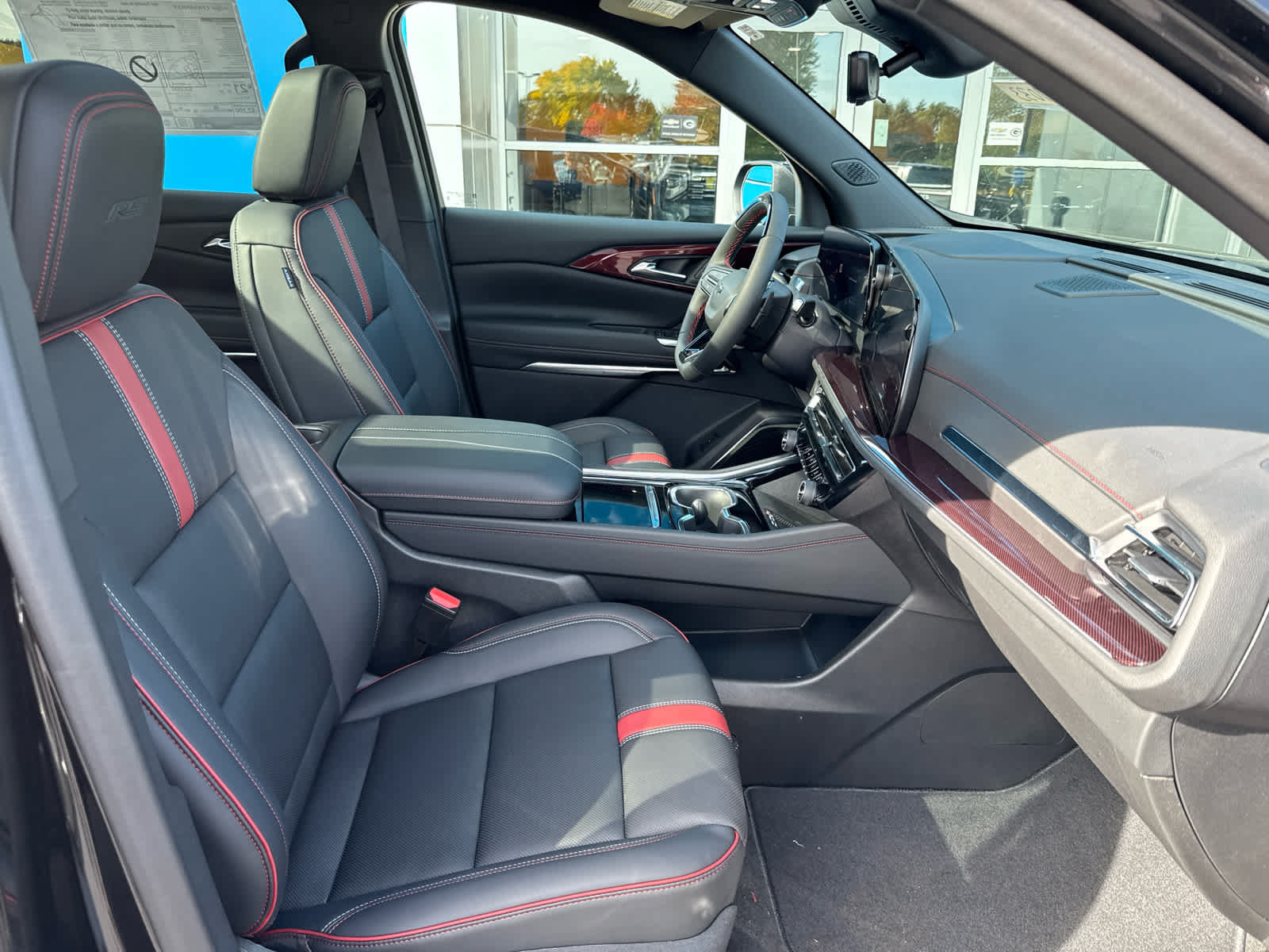 New 2027 Chevrolet Traverse RS AWD/4WD image 4