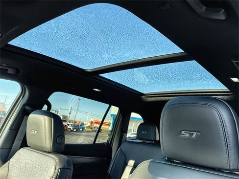 New 2026 Buick Enclave Sport Touring w/ Power Package image 19