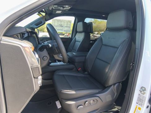 New 2026 GMC Yukon XL Denali w/ Denali Reserve Package AWD/4WD image 15