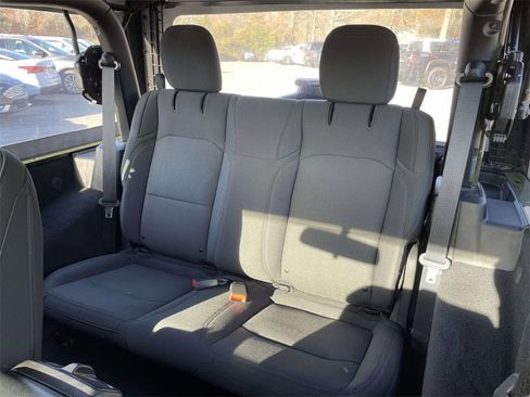 Used 2021 Jeep Wrangler Sport image 13